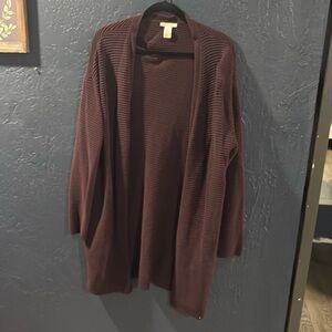Plum colored cardigan with pockets